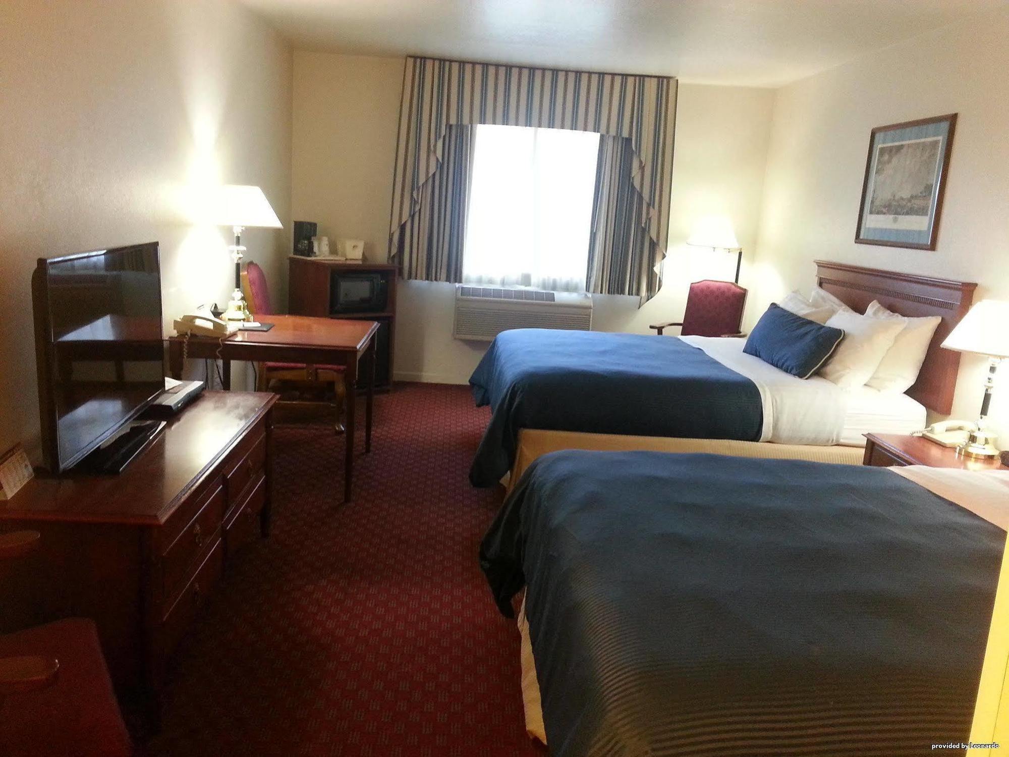 Best Western Americana Dinuba Room photo